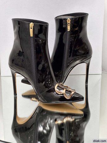 Balenciaga Women Leather Boot