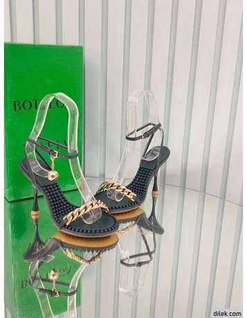 Bottega Veneta Dot Leather Chain And Ball Pumps