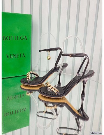 Bottega Veneta Dot Leather Chain And Ball Pumps
