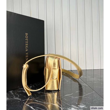 Bottega Veneta Padded Cassette