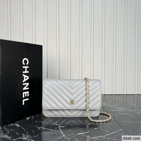 Chanel Classic Wallet on Chain
