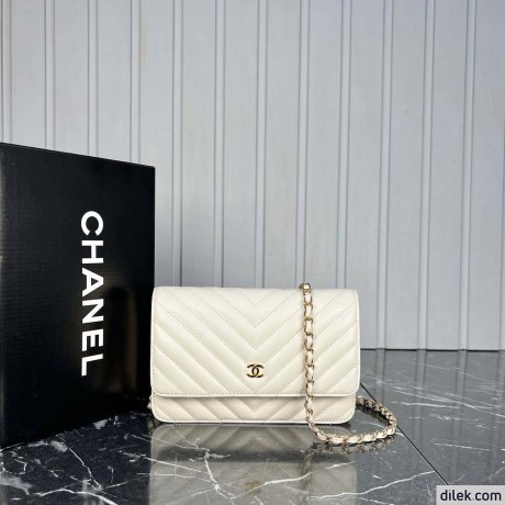 Chanel Classic Wallet on Chain