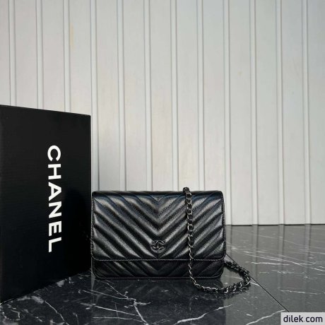 Chanel Classic Wallet on Chain