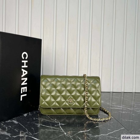 Chanel Classic Wallet on Chain