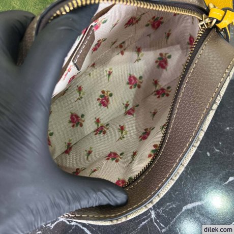 Gucci Neo Vintage GG Supreme Messenger Bag