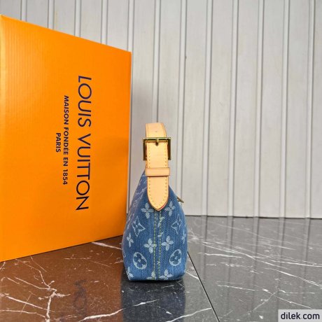 Louis Vuitton Hills Pochette Monogram Denim