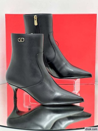 Valentino Garavani Women Leather Boot