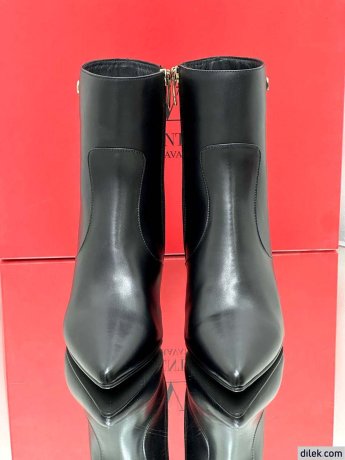 Valentino Garavani Women Leather Boot
