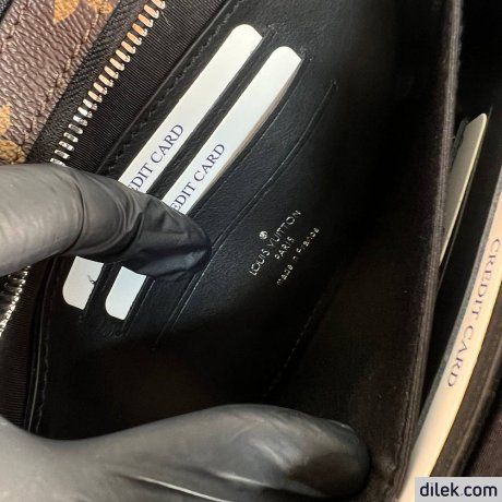 Louis Vuitton Alpha Wearable Wallet