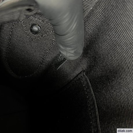 Louis Vuitton Archy Messenger MM