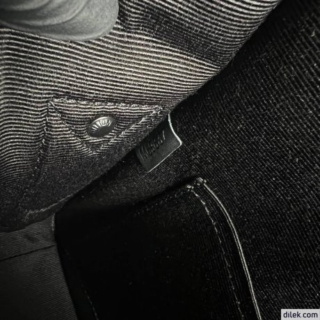 Louis Vuitton Archy Messenger MM