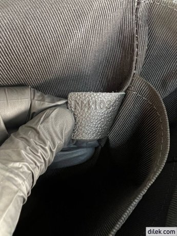 Louis Vuitton District Men Bag