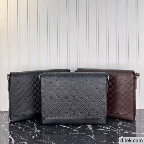 Louis Vuitton District Men Bag