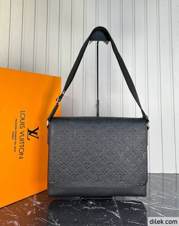 Louis Vuitton District Men Bag