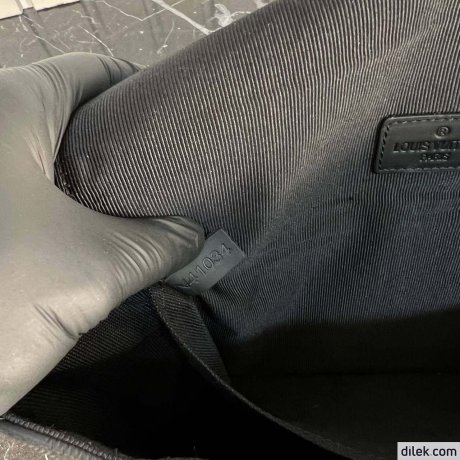 Louis Vuitton District PM Damier Infini Leather