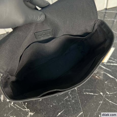 Louis Vuitton District PM Damier Infini Leather