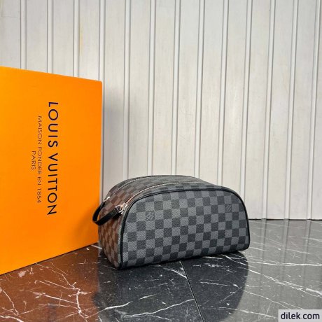 Louis Vuitton Dopp Kit Monogram