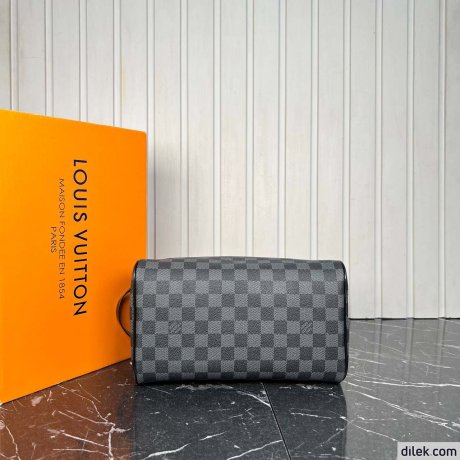 Louis Vuitton Dopp Kit Monogram