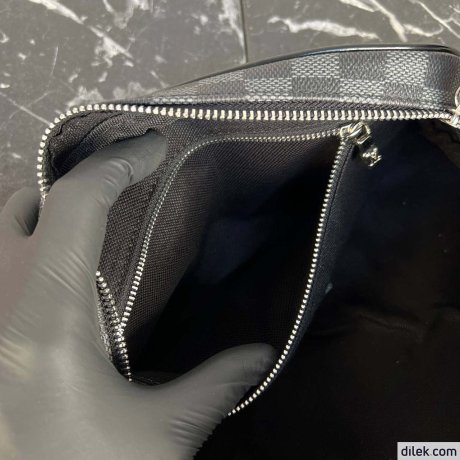 Louis Vuitton Dopp Kit Monogram