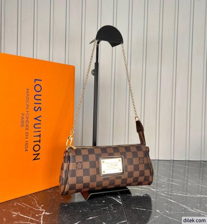 Louis Vuitton Eva Clutch Monogram