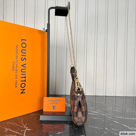 Louis Vuitton Eva Clutch Monogram