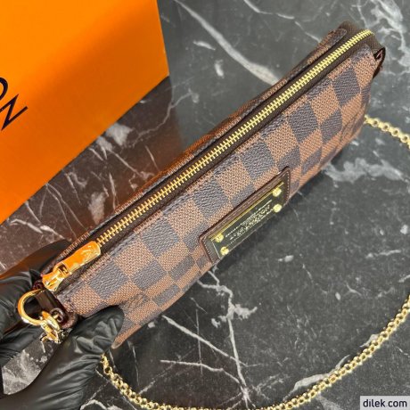 Louis Vuitton Eva Clutch Monogram