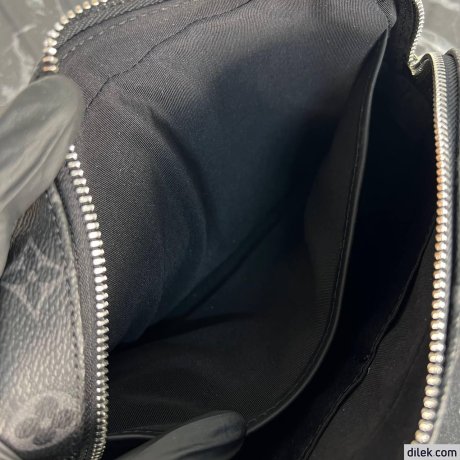 Louis Vuitton Kasai Clutch