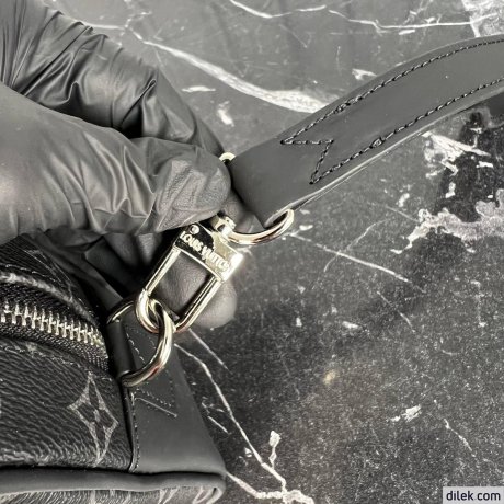 Louis Vuitton Kasai Clutch