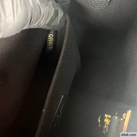 Louis Vuitton Lock & Go