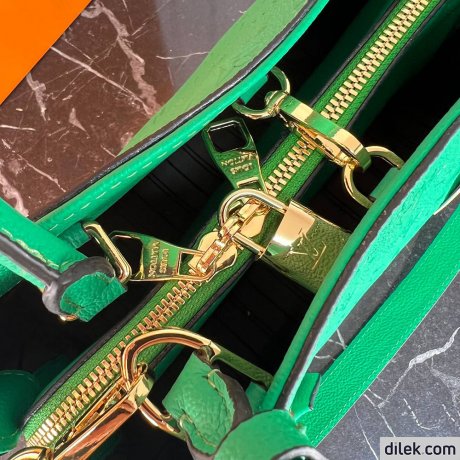 Louis Vuitton Montaigne MM