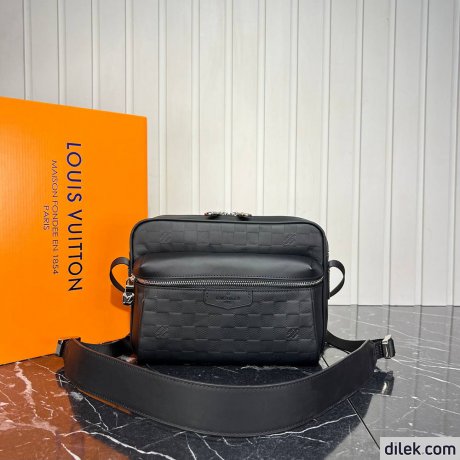 Louis Vuitton Outdoor Messenger
