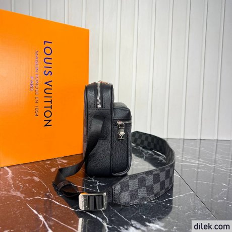 Louis Vuitton Outdoor Messenger