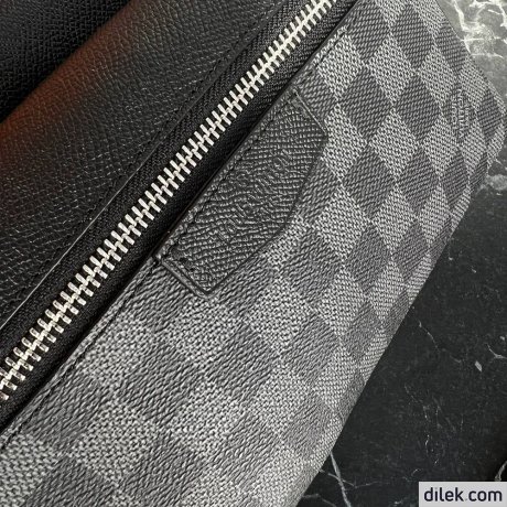 Louis Vuitton Outdoor Messenger