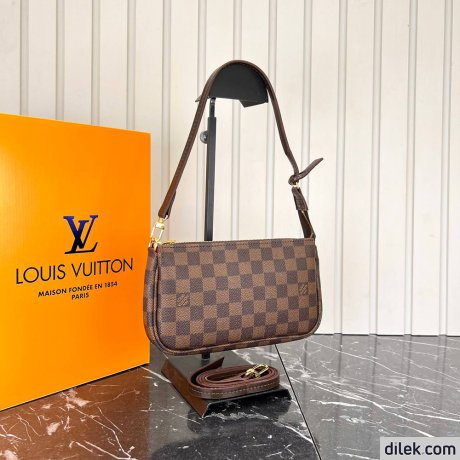 Louis Vuitton Pochette Accessoires