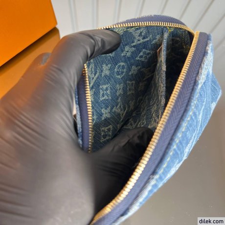 Louis Vuitton Pochette Cosmetique PM