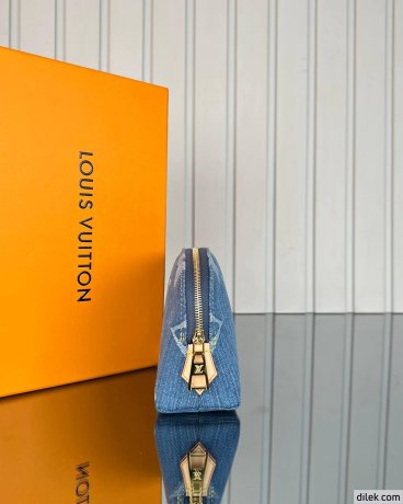 Louis Vuitton Pochette Cosmetique PM