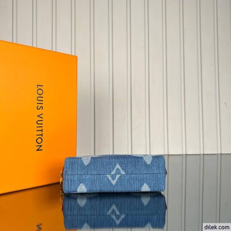 Louis Vuitton Pochette Cosmetique PM