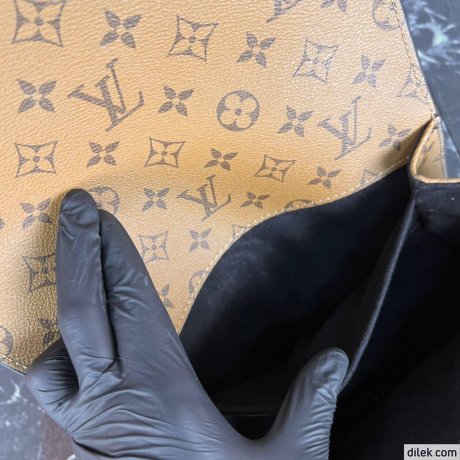 Louis Vuitton Pochette Metis