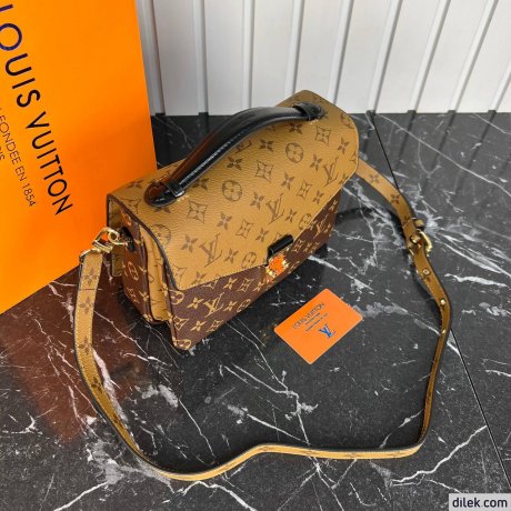 Louis Vuitton Pochette Metis