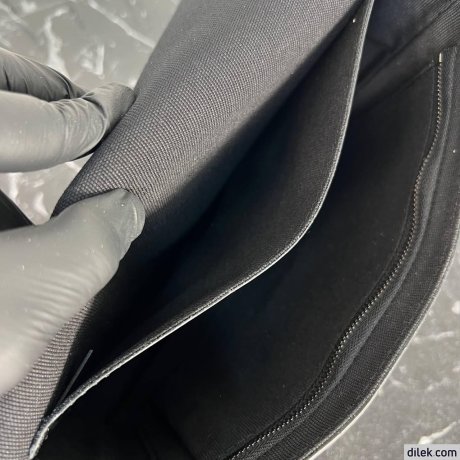 Louis Vuitton S Lock A4 Pouch