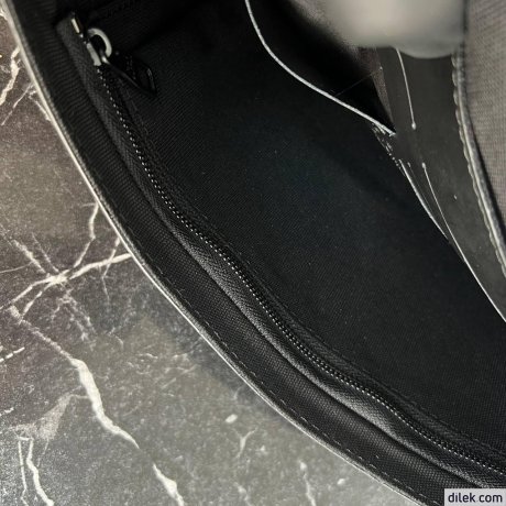 Louis Vuitton S Lock A4 Pouch