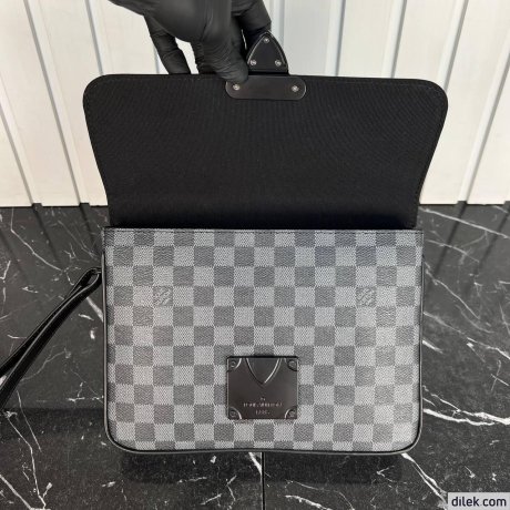 Louis Vuitton S Lock A4 Pouch