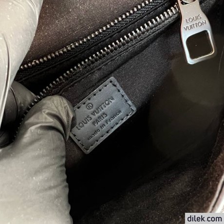 Louis Vuitton S Lock Slingbag