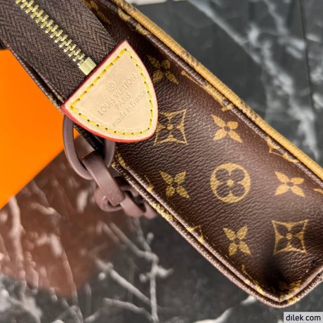 Louis Vuitton Toiletry Pouch on Chain Monogram