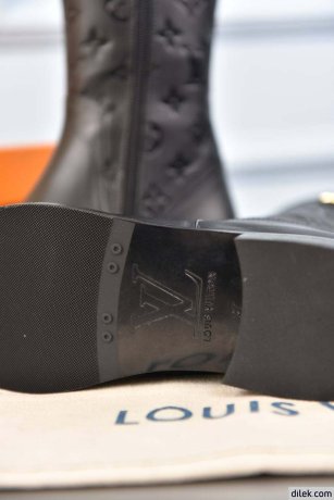 Louis Vuitton Women Drops Flat Half Boot