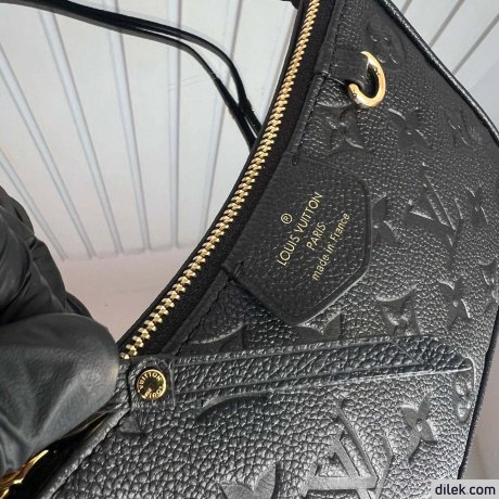 Louis Vuitton Easy Pouch Monogram Empreinte Leather