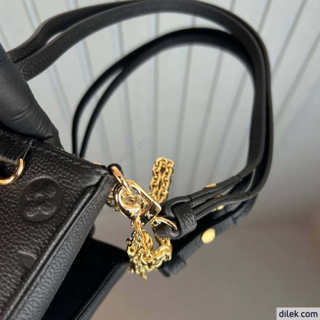 Louis Vuitton Easy Pouch Monogram Empreinte Leather