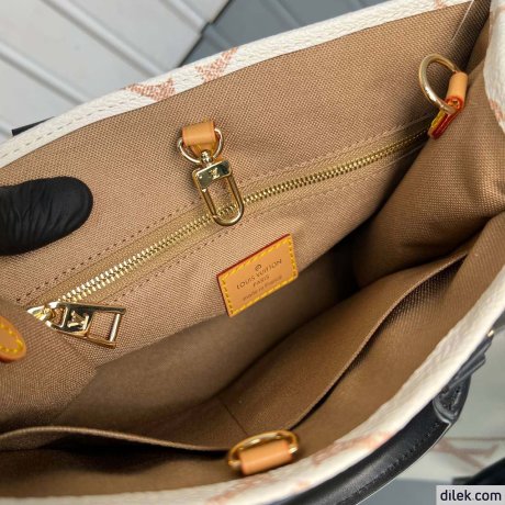 Louis Vuitton Onthego BB Monogram Canvas