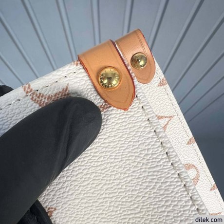 Louis Vuitton Onthego BB Monogram Canvas