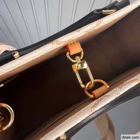 Louis Vuitton Onthego BB Monogram Canvas